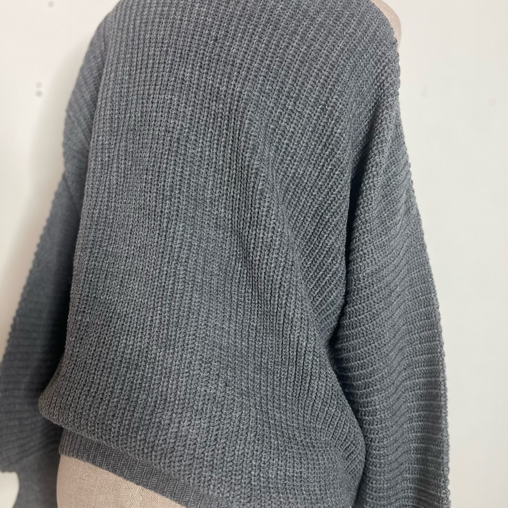 Off shoulder oversized cotton cable knit sweater in dark grey multiple sizes - Picture 4 of 8